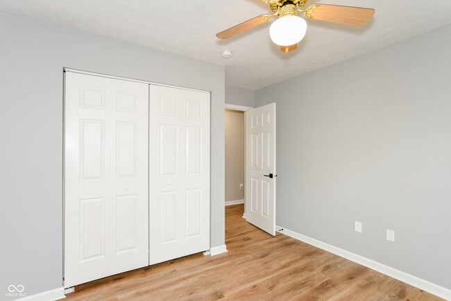 Building Photo - 241 E Fall Creek Pkwy S Dr