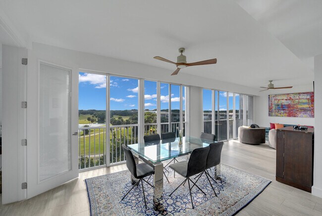 Building Photo - 4114 W Palm Aire Dr