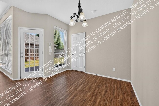 Building Photo - 12330 Red Hawk Dr