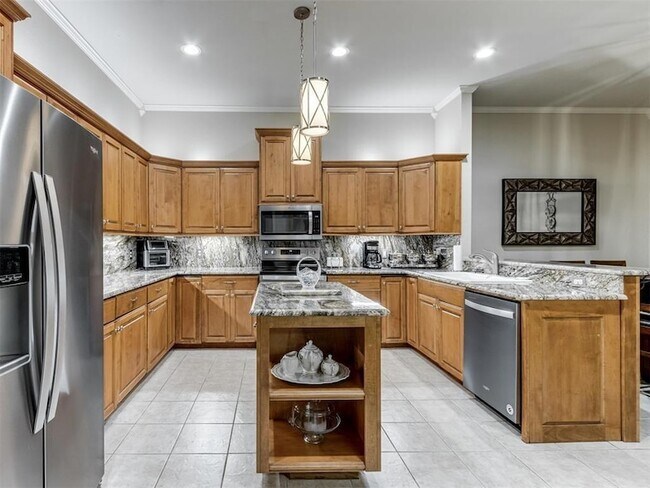 Building Photo - 15400 Swallowtail Rd
