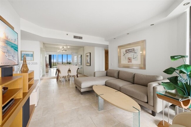 Building Photo - 3610 Yacht Club Dr