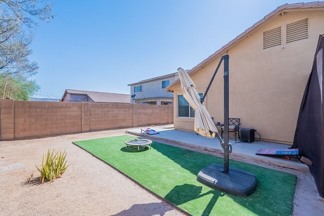 Building Photo - Stunning 4-Bedroom, 1.75-Bath Home Near South Mountain Section 8 Welcome