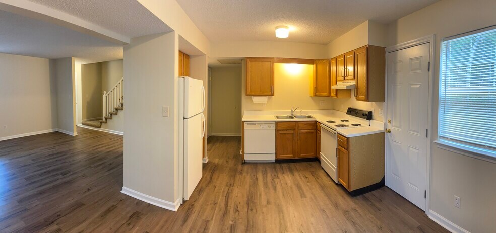 Building Photo - 5713 Jana Ln