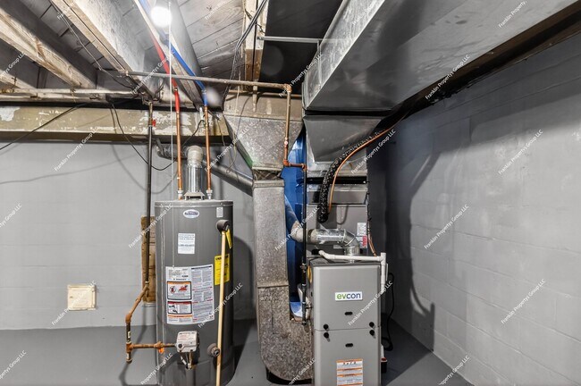 Building Photo - Fully Renovated 3-Bedroom Home in Northwest Detroit