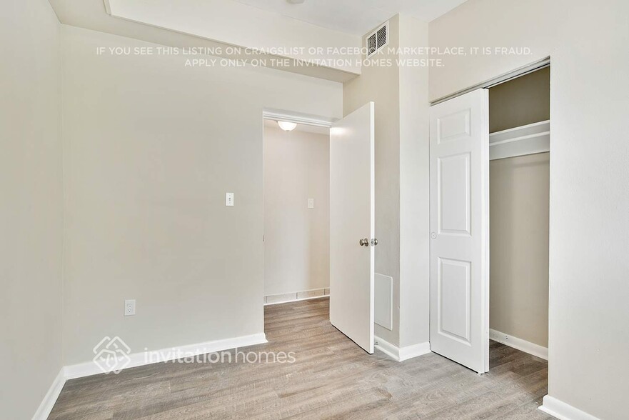 Building Photo - 5603 Cortez Dr