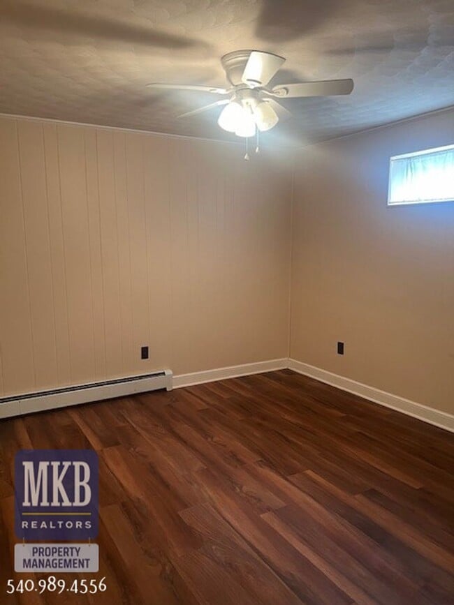 Building Photo - 4bd/3bth SW County Home