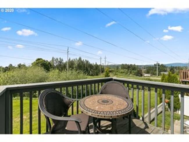 Building Photo - 2 Bedroom Townhome in Gated Fairview Terrace!