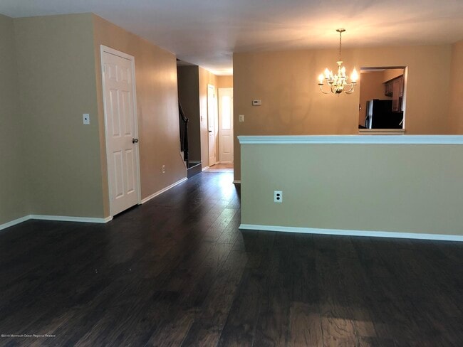 Building Photo - 275 Gloucester Ct