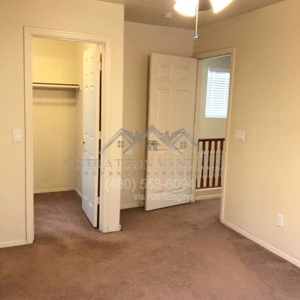 Building Photo - 2919 S 93rd Ave