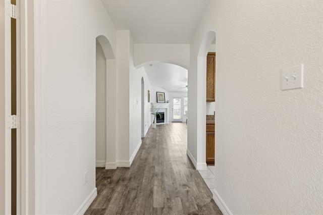 Building Photo - 913 Lovebird Ln