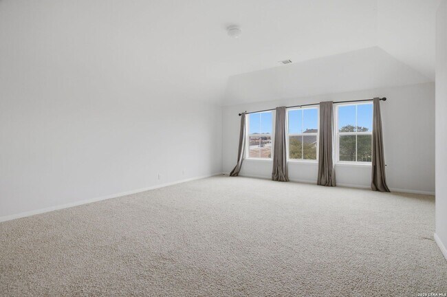 Building Photo - Spacious 5-Bedroom Home for Lease in Desirable Cibolo Location!