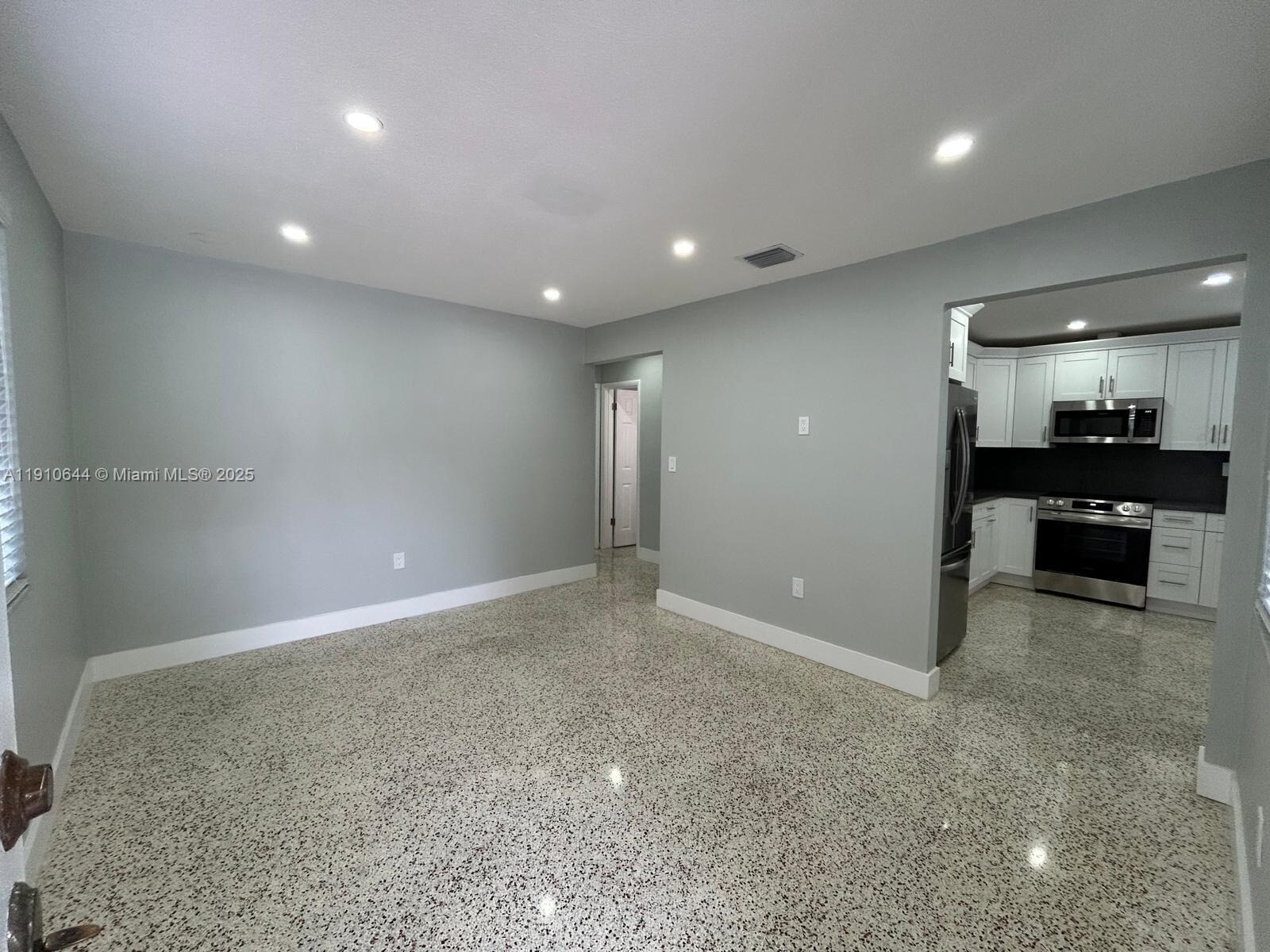 Building Photo - 4242 NW 5th St