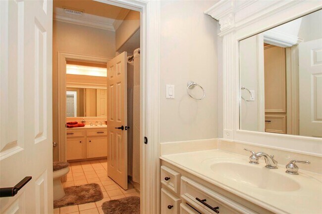 Building Photo - 27 Cape Jasmine Pl