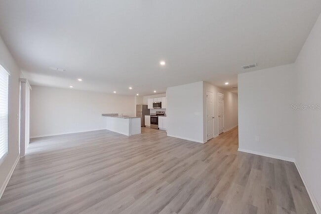 Building Photo - 1701 Minnesota Rd