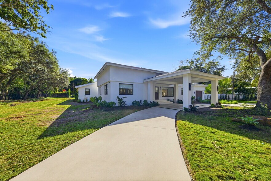 Building Photo - 8800 SW 118th St