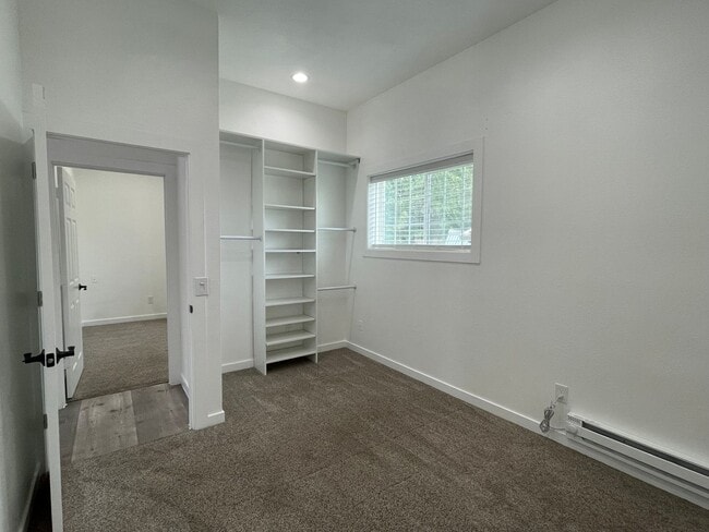 Building Photo - Updated 2 bedroom, large fenced back yard ...