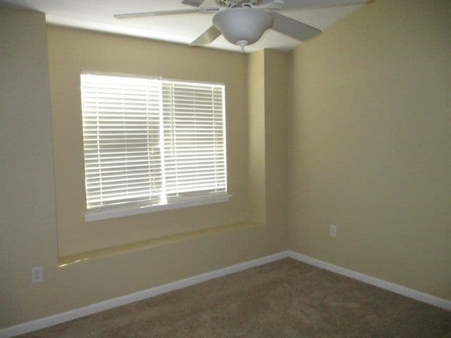 Building Photo - 1008 Perennial Ln