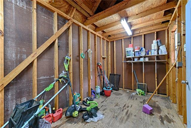 Building Photo - 1531 Hickory Trail