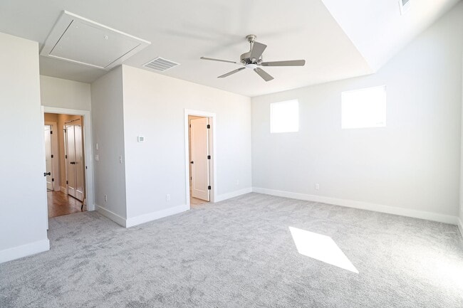 Building Photo - Luxury New Construction Townhome in Bryant...