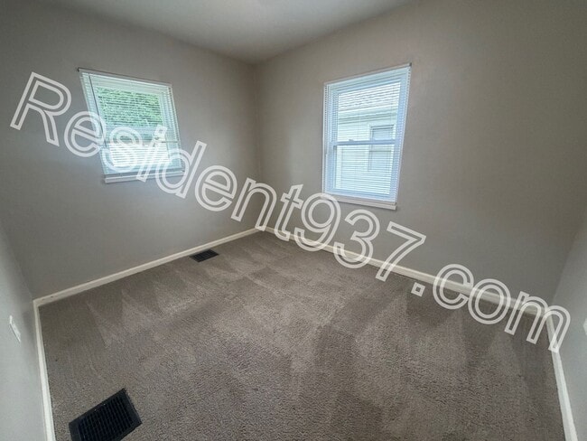 Building Photo - 1641 Horlacher Ave