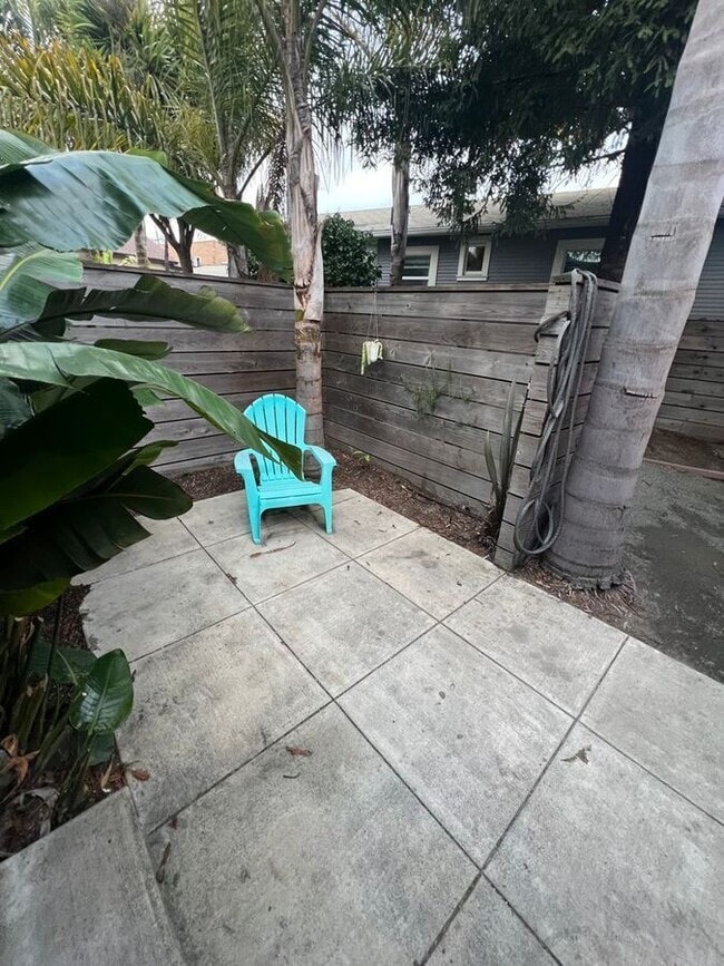 Building Photo - 5921 Central Ave