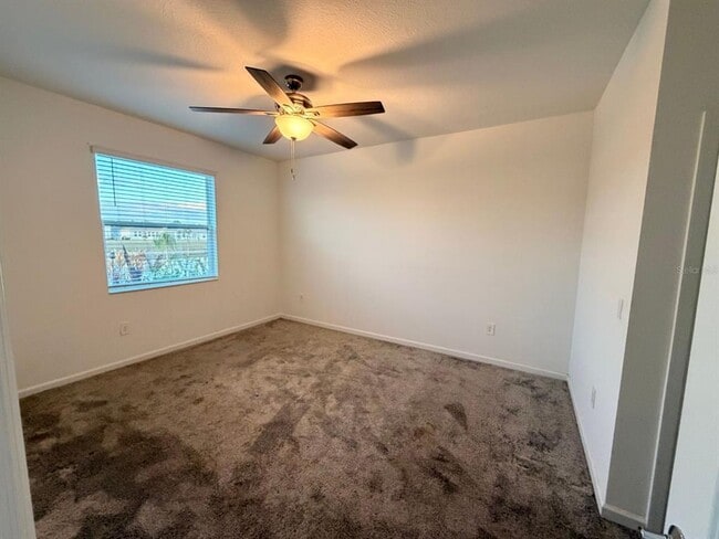 Building Photo - 9412 Revere Ave