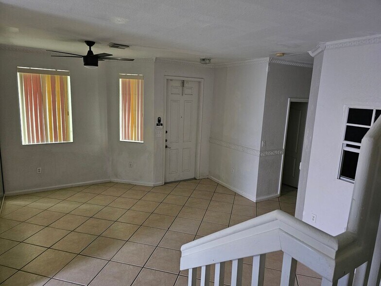 Building Photo - 21417 NW 14th Ct