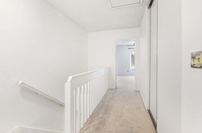 Building Photo - 1161 Shadow Lake Cir