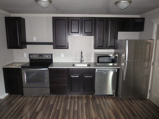 Building Photo - The Woodlands