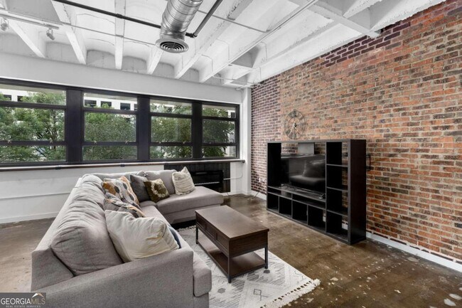 Building Photo - 878 Peachtree St NE
