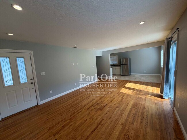 Building Photo - 5098 Black Oak Rd
