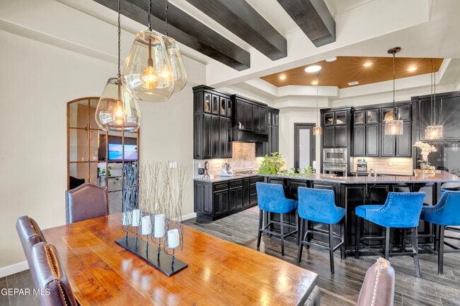 Building Photo - 14812 Long Shadow Ave