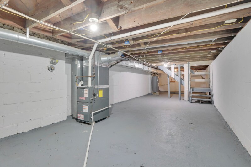 Building Photo - 1359-1361-1361 Kent St