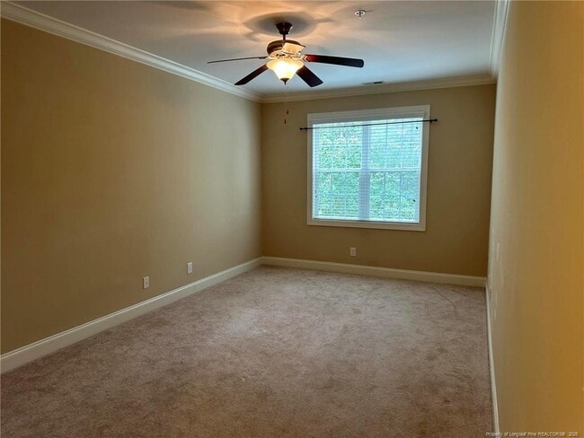 Building Photo - 158 Gallery Dr