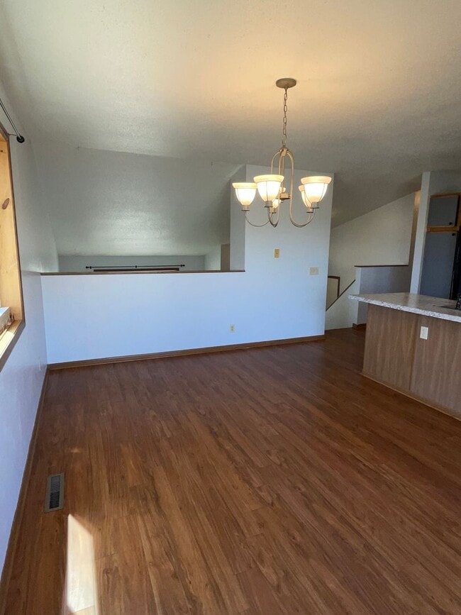 Building Photo - * LIMITED-TIME: $750 Move-In Credit * 4 Bedroom, 2 Bath Home for Rent
