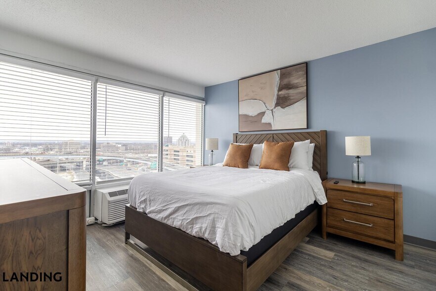 Building Photo - 50 Morgan St N