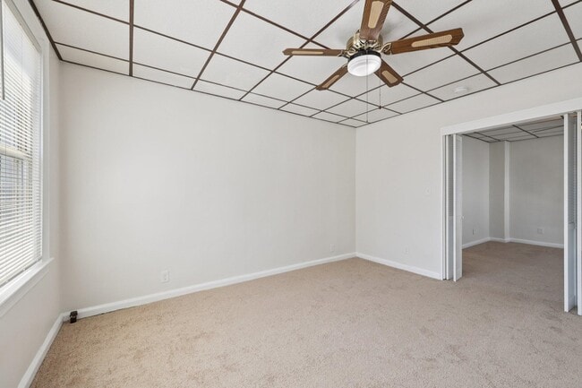 Building Photo - 153 Banta Ave