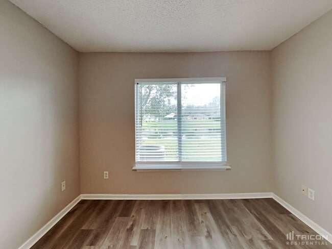 Building Photo - 713 Wynfield Cir