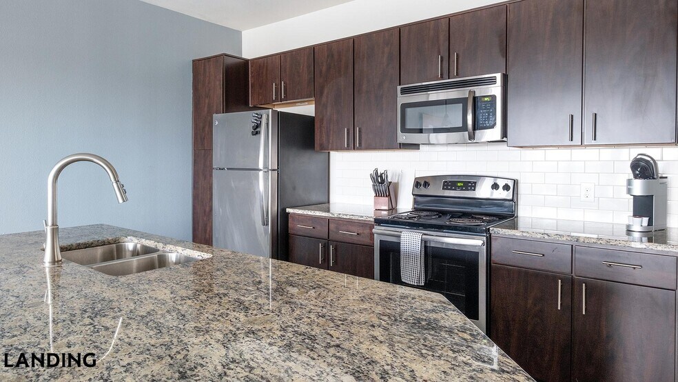 Building Photo - 9150 Hwy 6 N