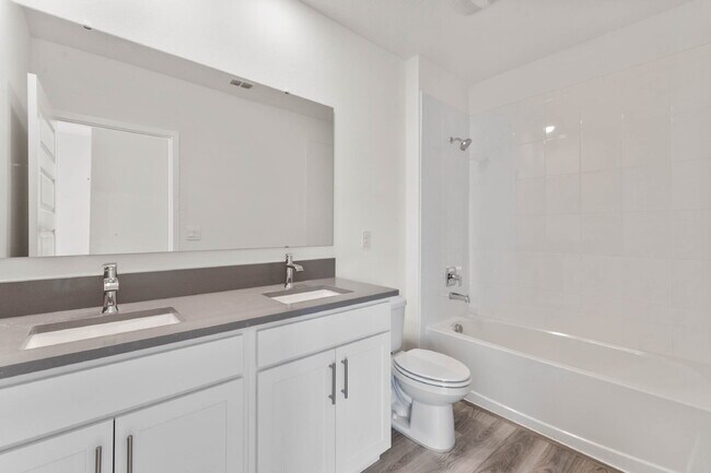 Building Photo - Stylish 4-Bedroomf in Summerly, Saint Cloud - Minutes from Lake Nona. Available after August 10!