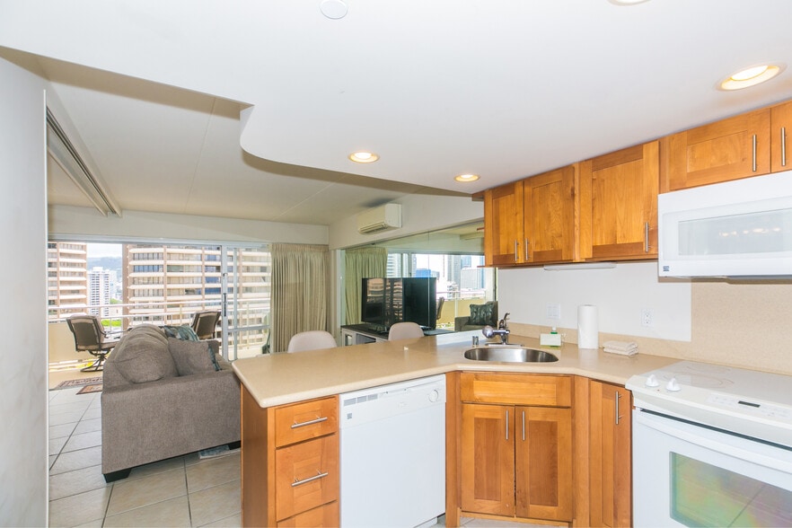 Building Photo - 1777 Ala Moana Blvd