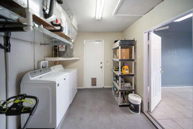 Building Photo - Heated Pool. Premium Upgrades. Fully Renov...