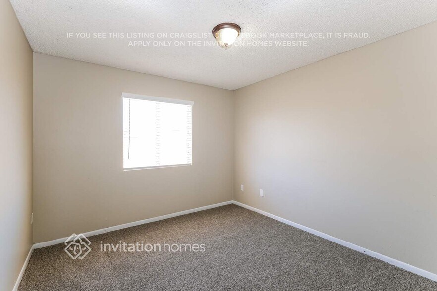 Building Photo - 7224 W North Ln