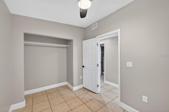 Building Photo - 2245 17th Ave S