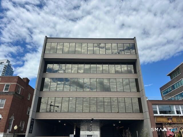 Building Photo - 470 Summer St