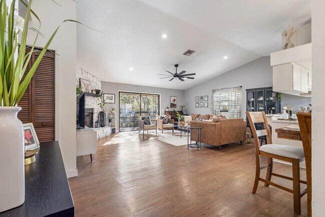 Building Photo - 3002 Evensong Ct