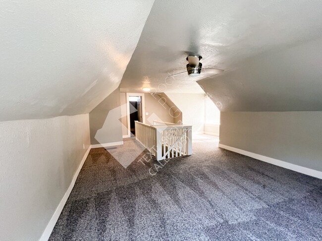 Building Photo - Must See 3 Bedroom/3 Bathroom Home near Edgemere Park