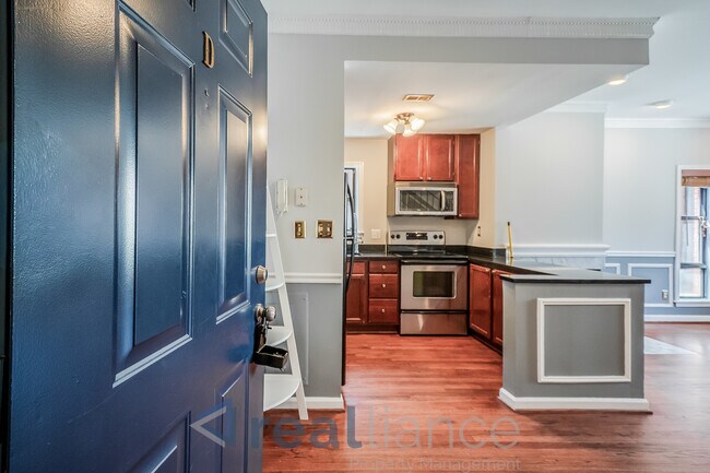 Building Photo - 1306 12th St NW