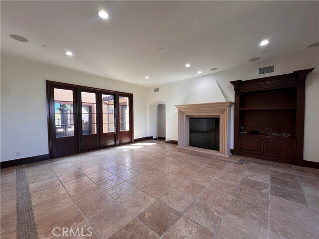 Building Photo - 21 Jewel Flower