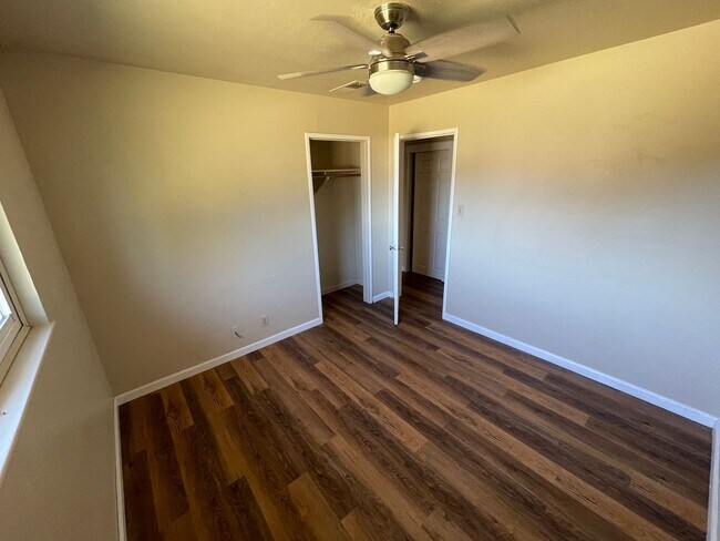 Building Photo - 3 Bedroom, 2 bath home in Chico, Just off the Esplanade, Excellent Location, Large Backyard